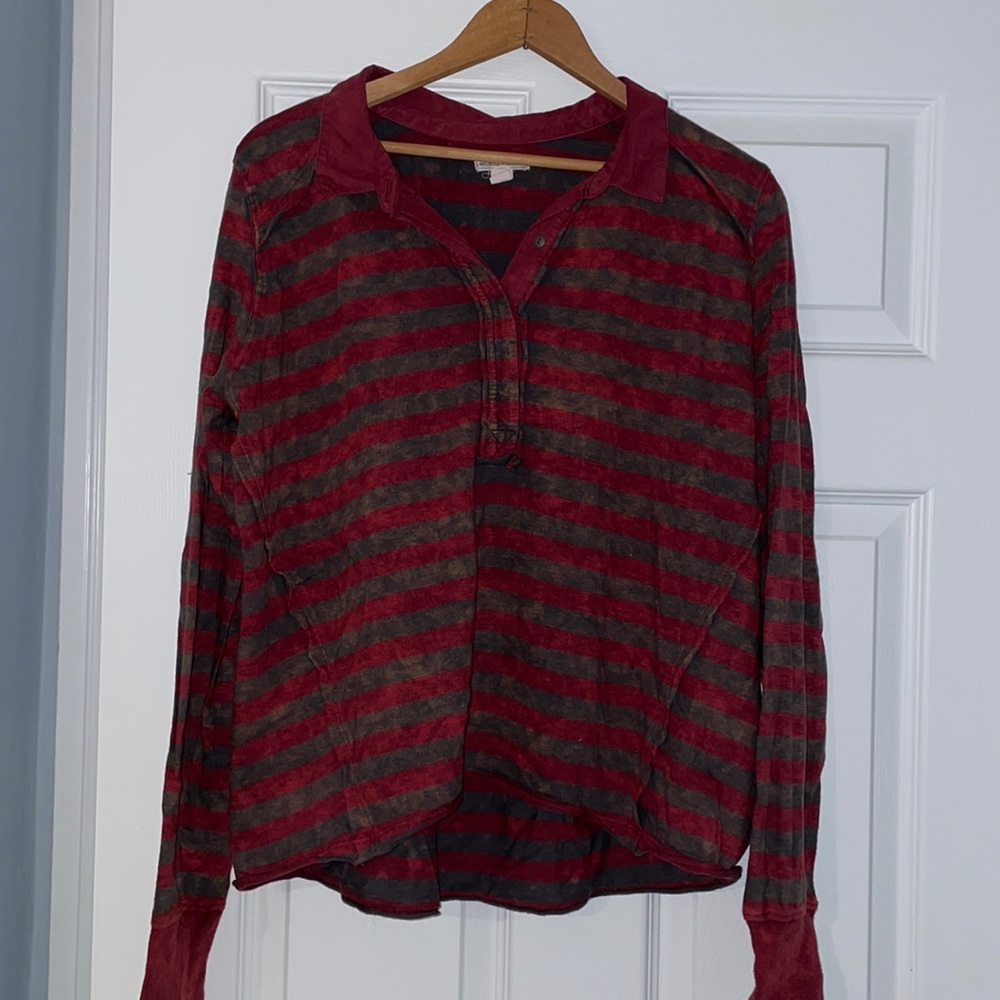 Adorable striped colored long sleeve blouse